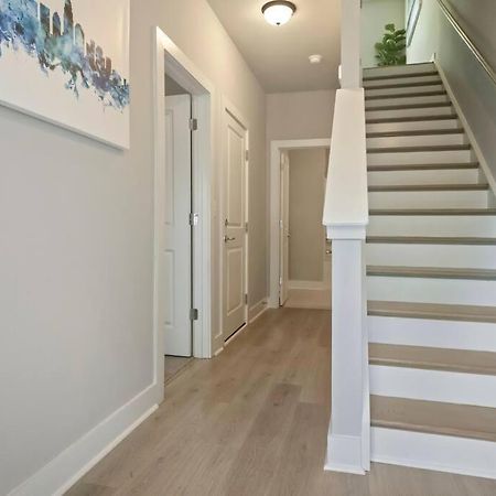 Brand New Build 10 Min- Uptown Villa Charlotte Exterior photo