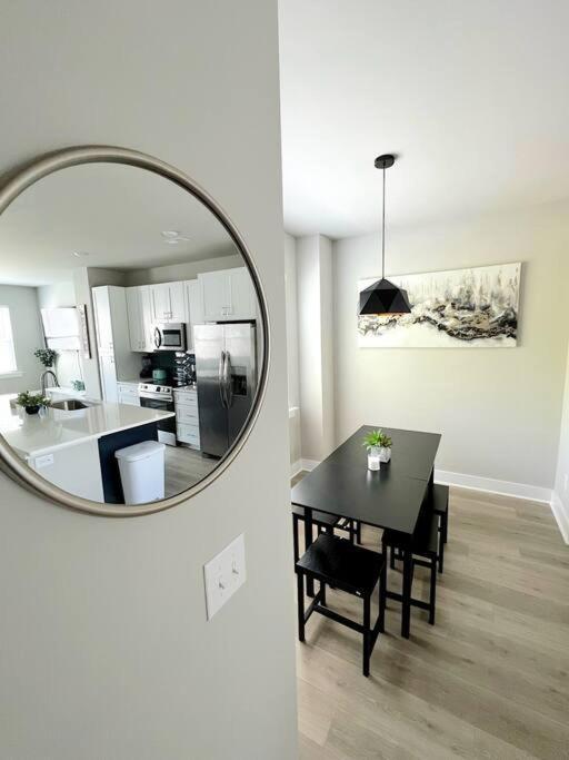 Brand New Build 10 Min- Uptown Villa Charlotte Exterior photo